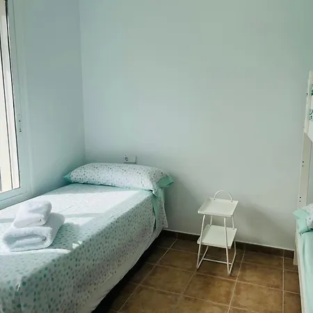 Luz De Baria Con Gran Jardin En Primera Linea Urbanizacion Playa De Baria 2 Apartment *